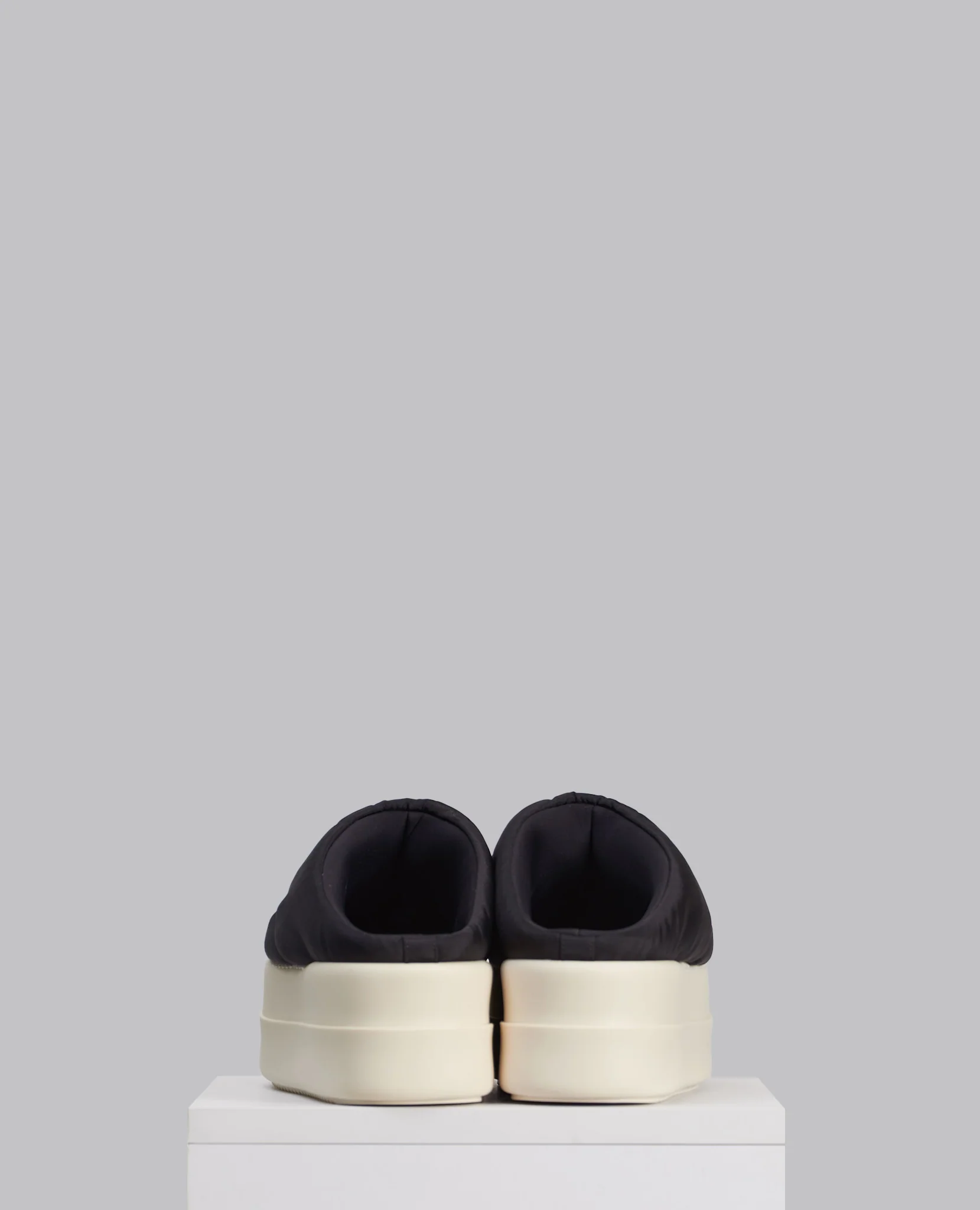 CONCORDIANS DRKSHDW MEGA BUMPER SLIP ON LUNAR - Image 3