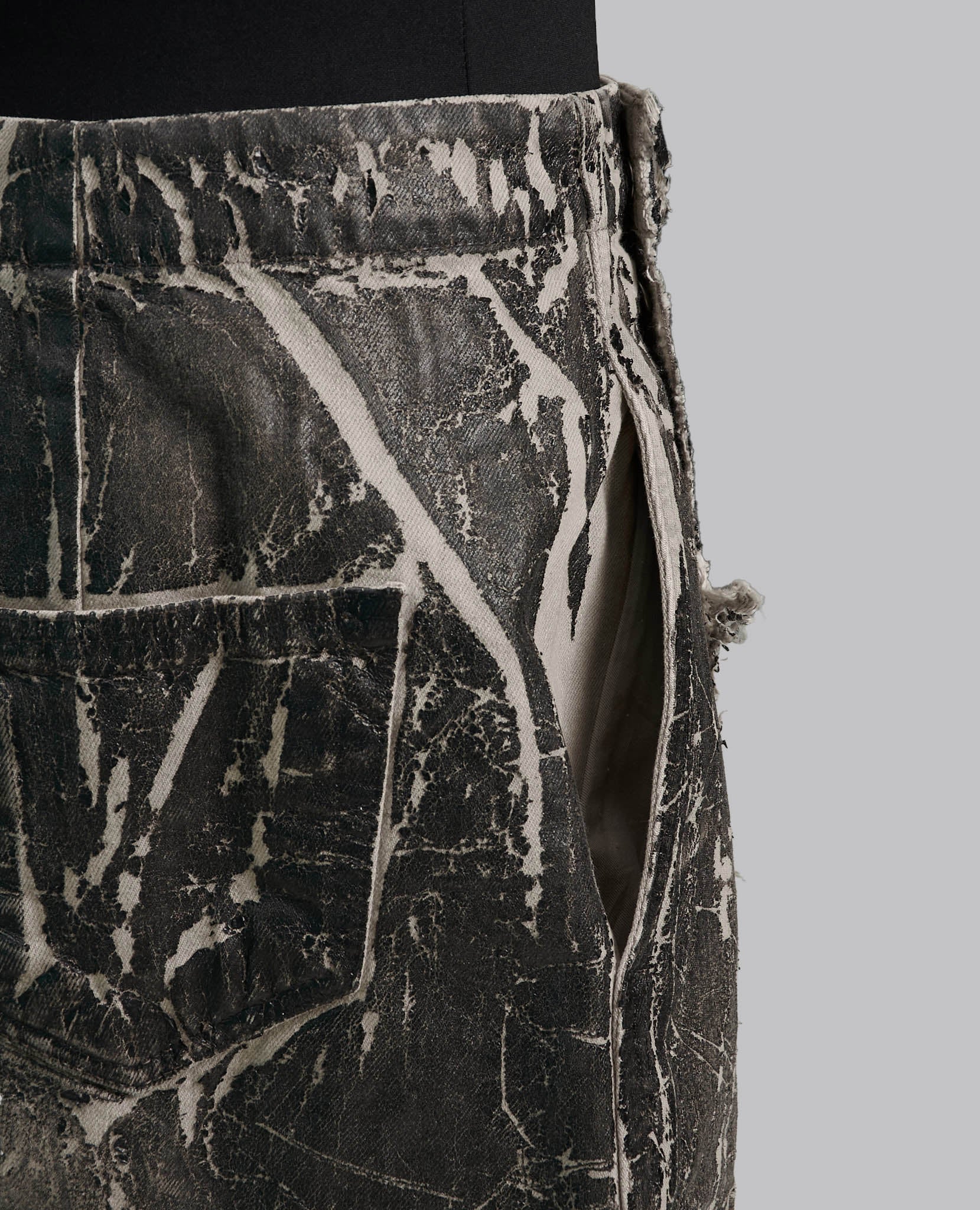 CONCORDIANS DRKSHDW SISYSNAP SKIRT - Image 8