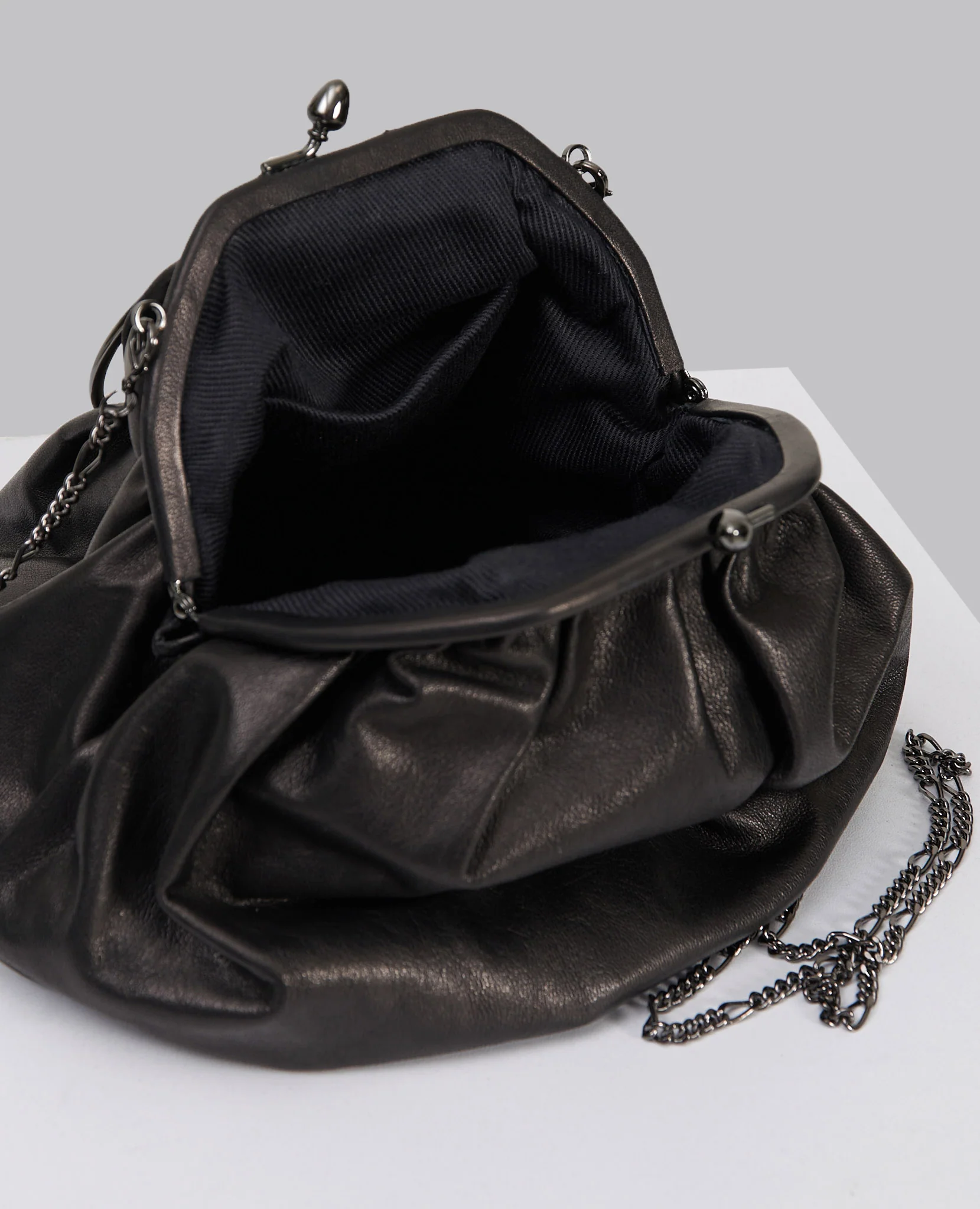 DRAPE CLASP POUCH - Image 9