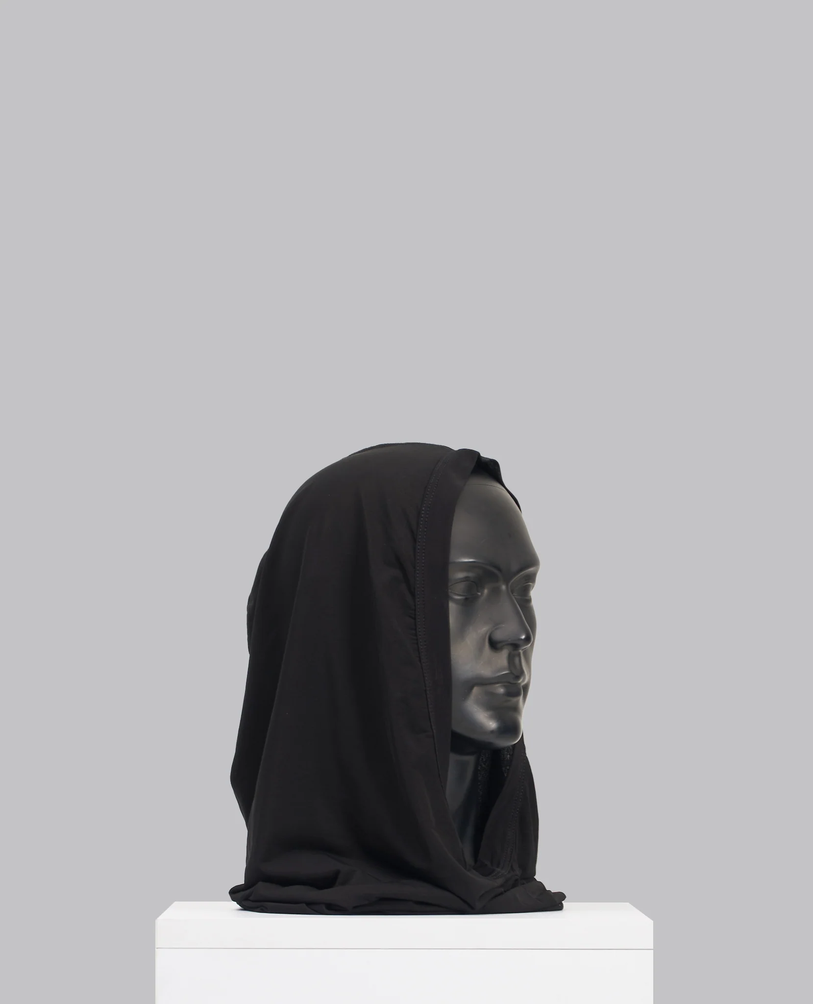 HOLLYWOOD RUNWAY JERA HOOD - Image 3
