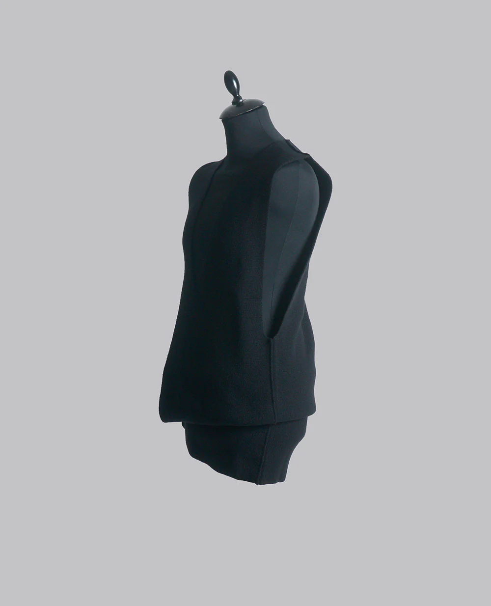 LUXOR V NECK - Image 6