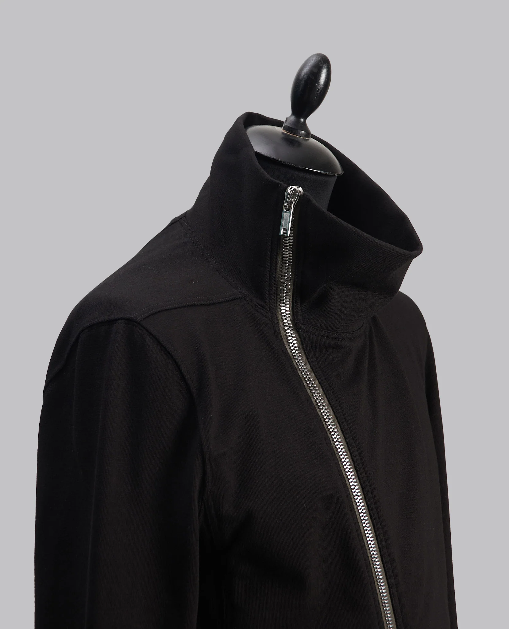 TEMPLE BAUHAUS JOGGER - Image 6