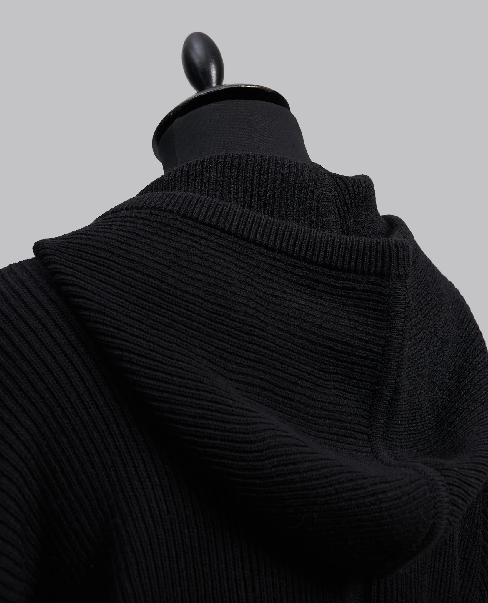 TEMPLE ZIPPED HOODIE - Image 9
